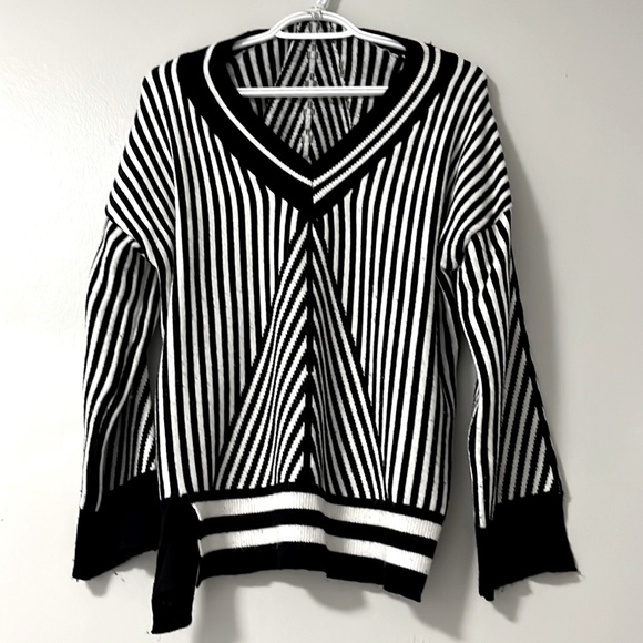 Fun Sweater - Picture 1 of 3